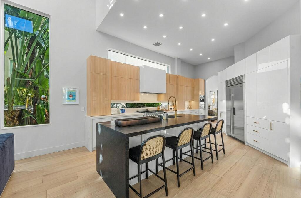 Mizner Country Club - Residential