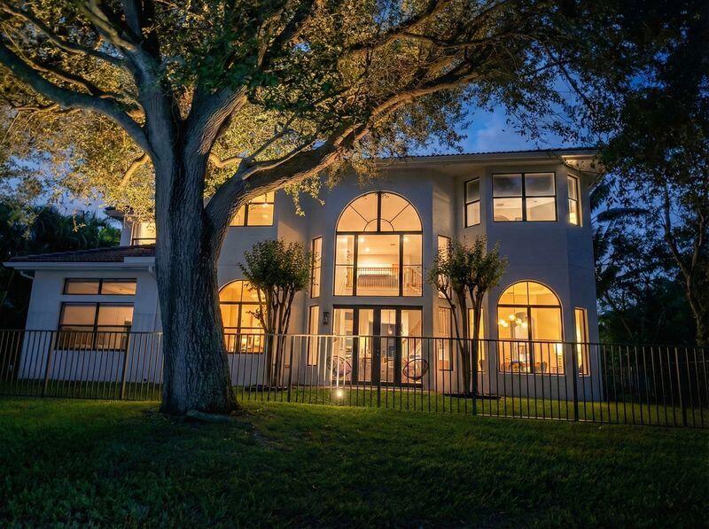 Mizner Country Club - Residential