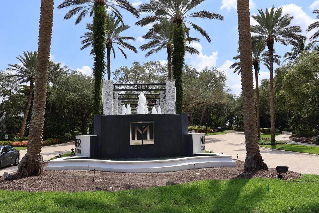 Mizner Country Club - Residential