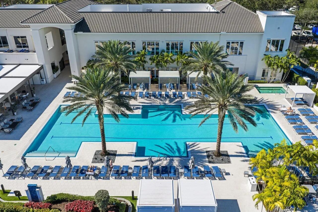 Mizner Country Club - Residential