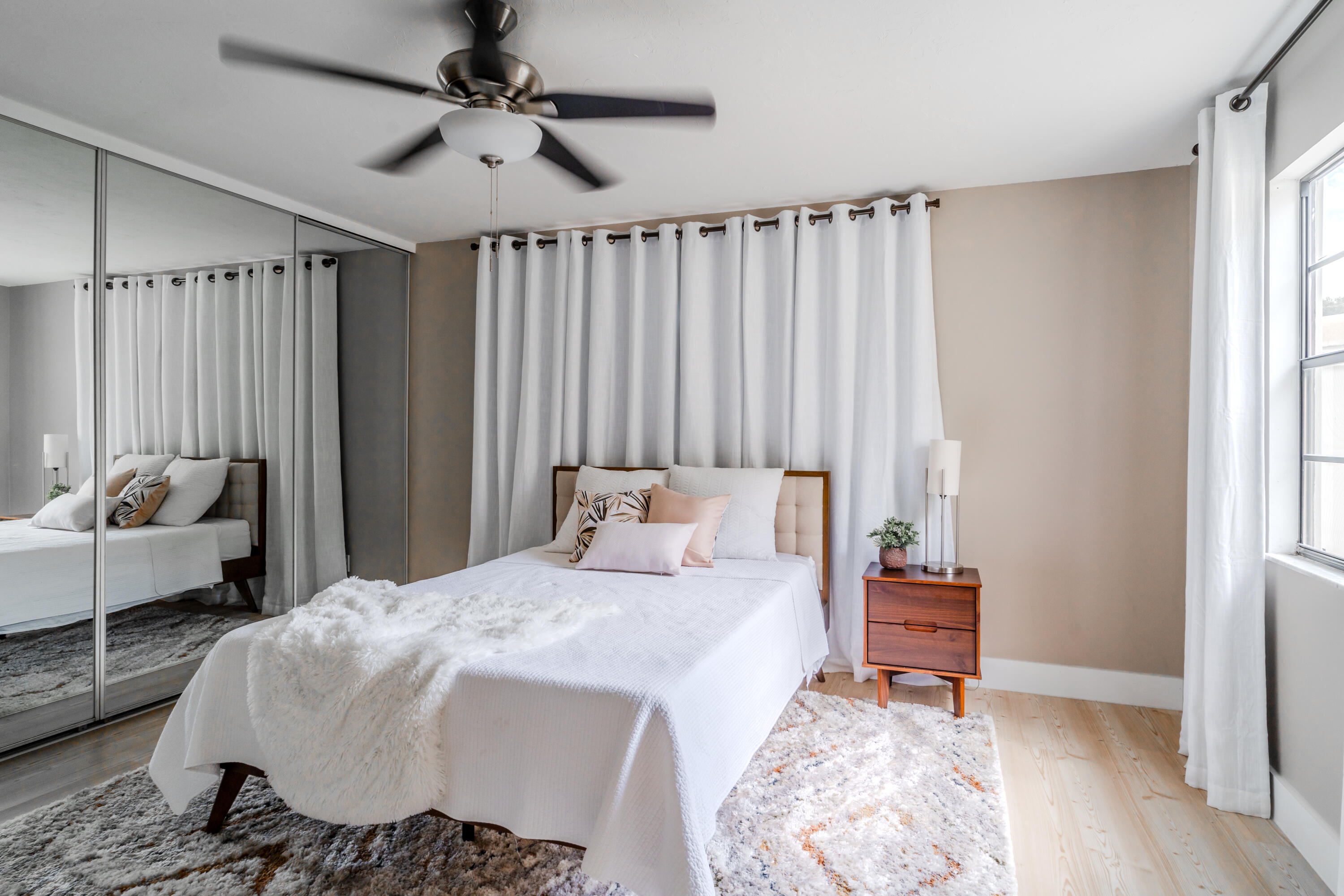 EDGEMERE - Residential