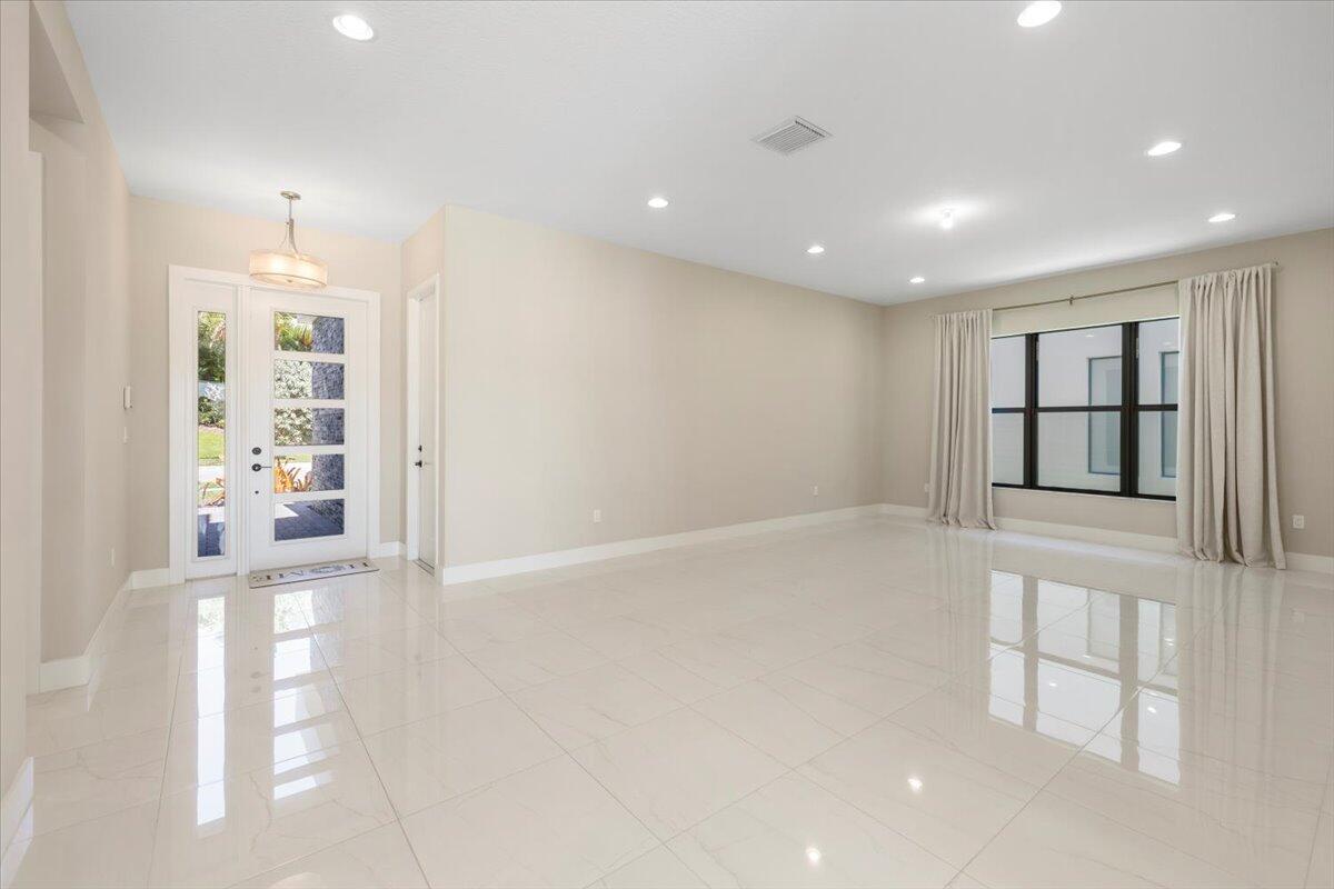8104 Laurel Falls Drive