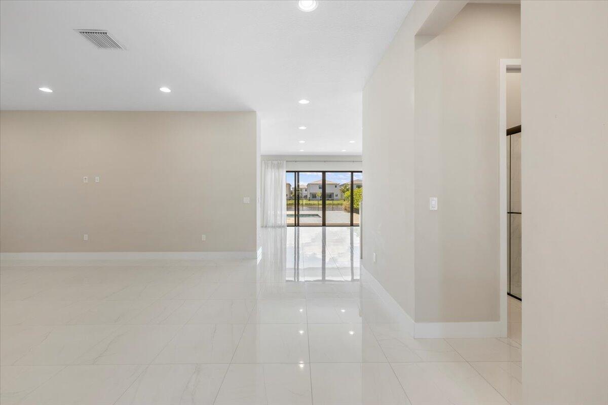 8104 Laurel Falls Drive