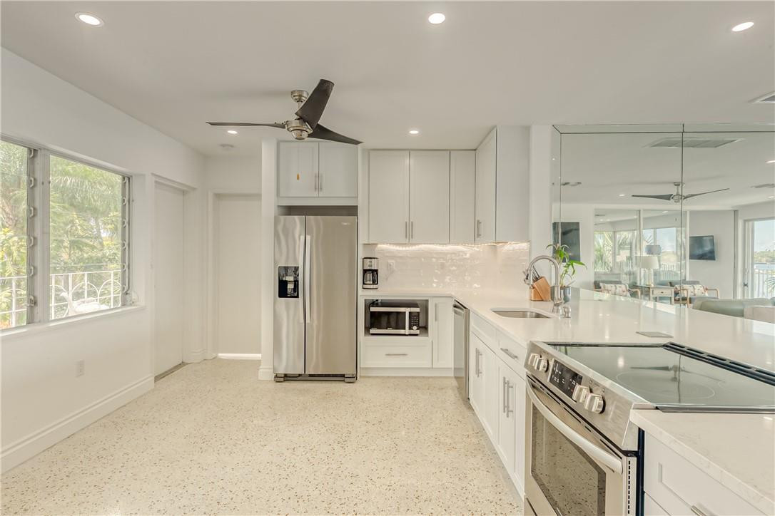 Sunrise Bay Club Co-Op - Residential Lease