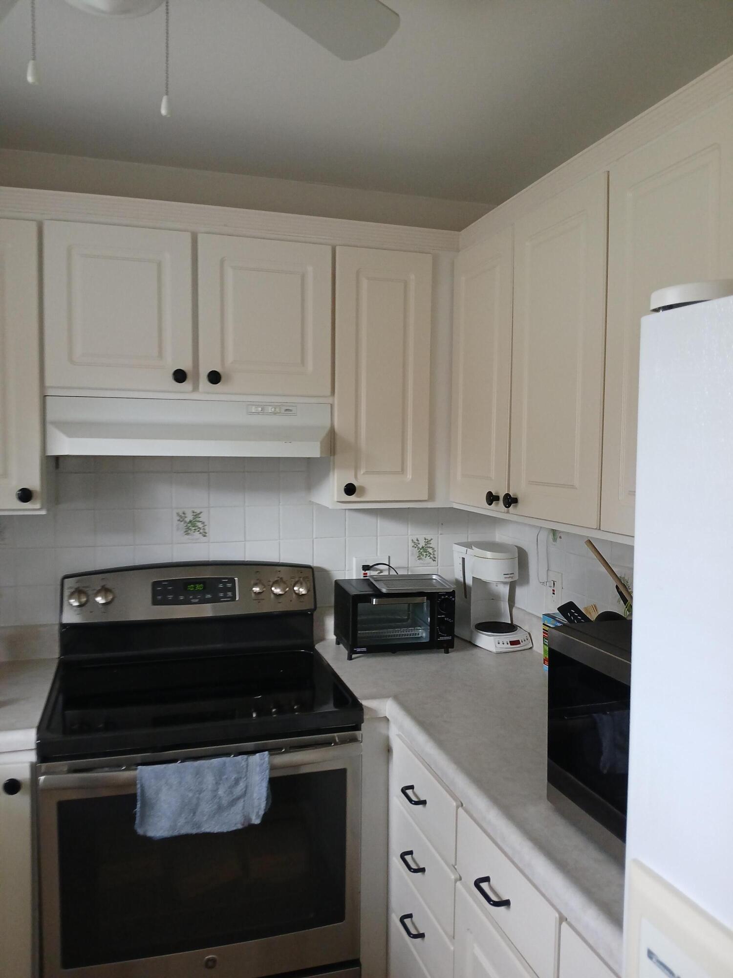 KINGS POINT SEVILLE CONDOS - Residential