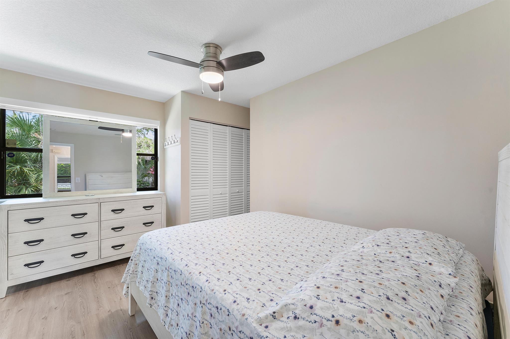 STRATHMORE GATE WEST UNIT - Residential