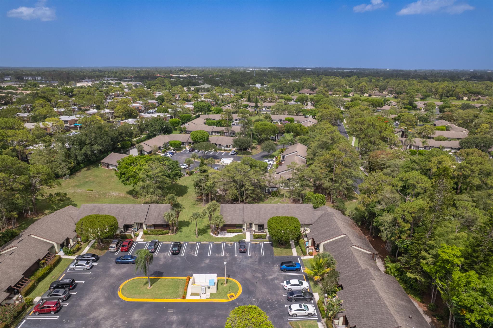 STRATHMORE GATE WEST UNIT - Residential