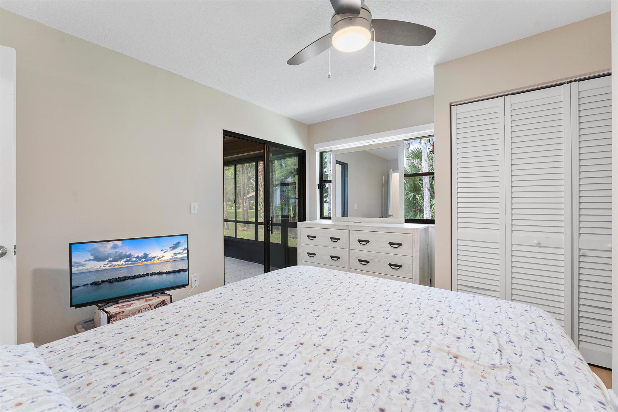 STRATHMORE GATE WEST UNIT - Residential