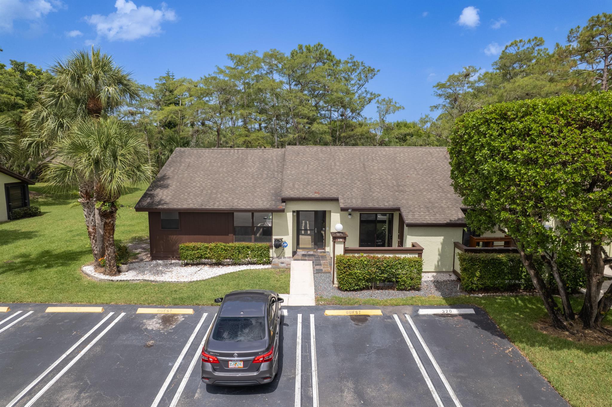 STRATHMORE GATE WEST UNIT - Residential