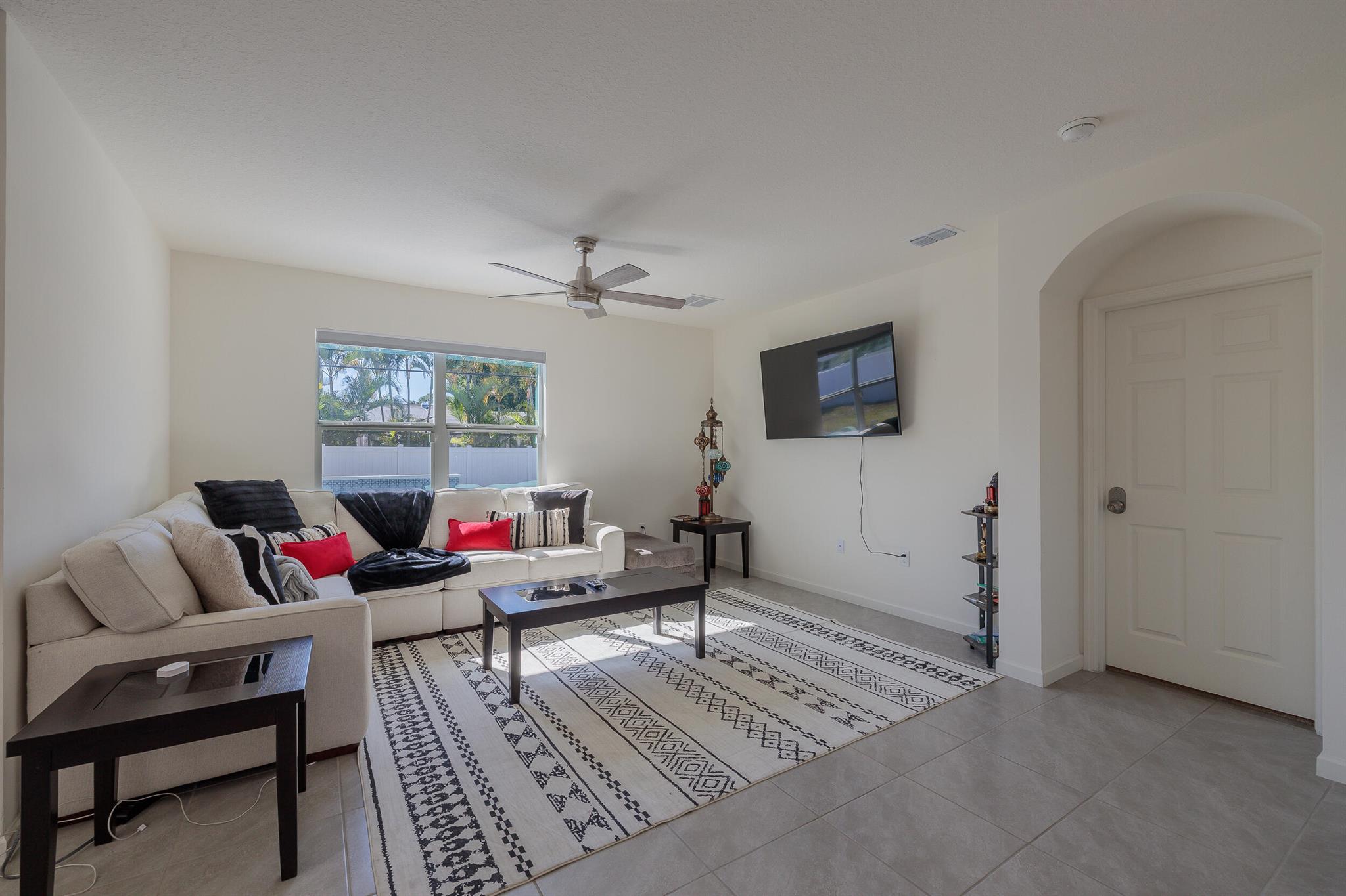 PORT ST LUCIE SECTION 30 - Residential Lease