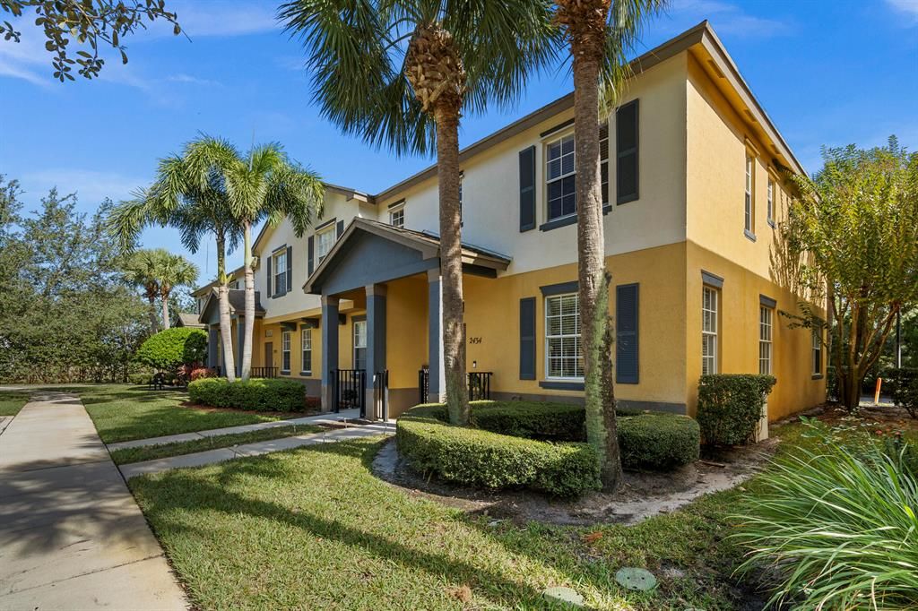 Photo of 2434 SE Union Park Drive, Port Saint Lucie, FL 34952 (MLS # R10765339)