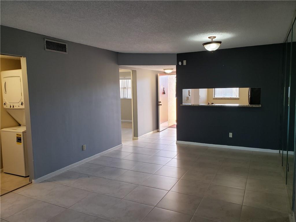 Miramar Club 12 - Residential Lease