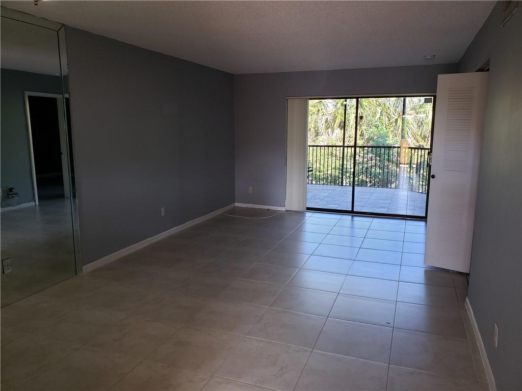 Miramar Club 12 - Residential Lease