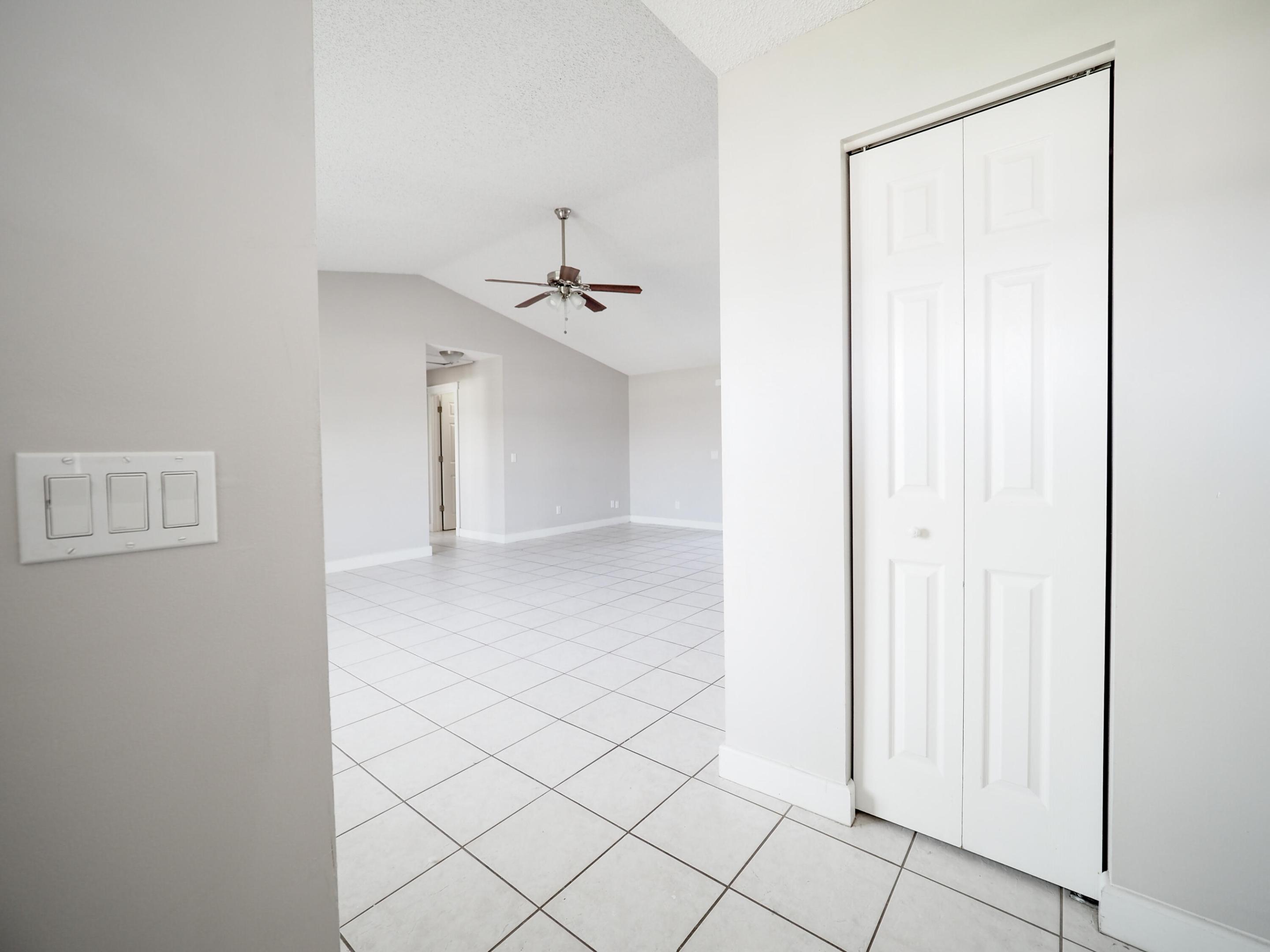 PORT ST LUCIE SECTION 19 - Residential