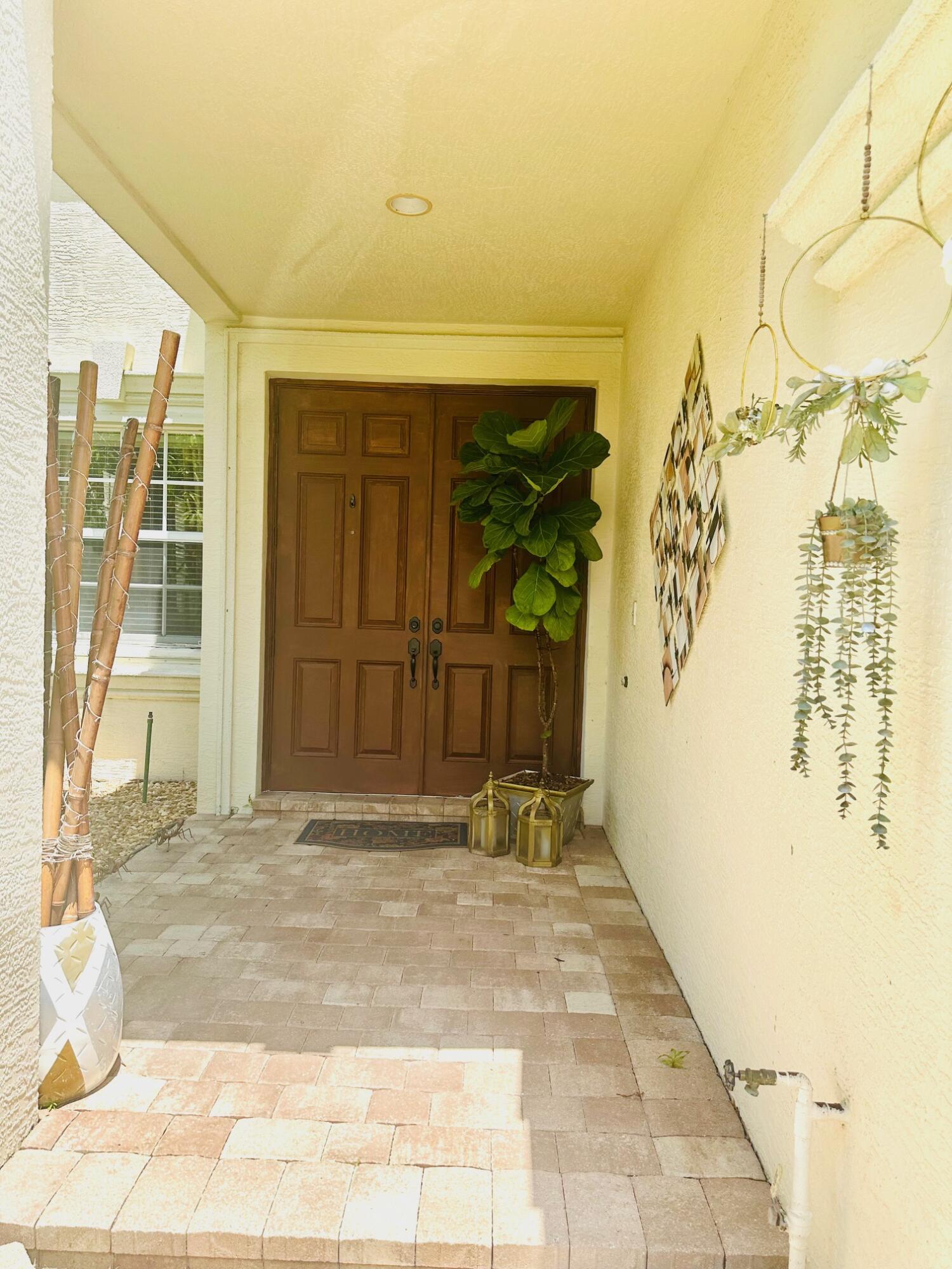 9205 Dupont Place