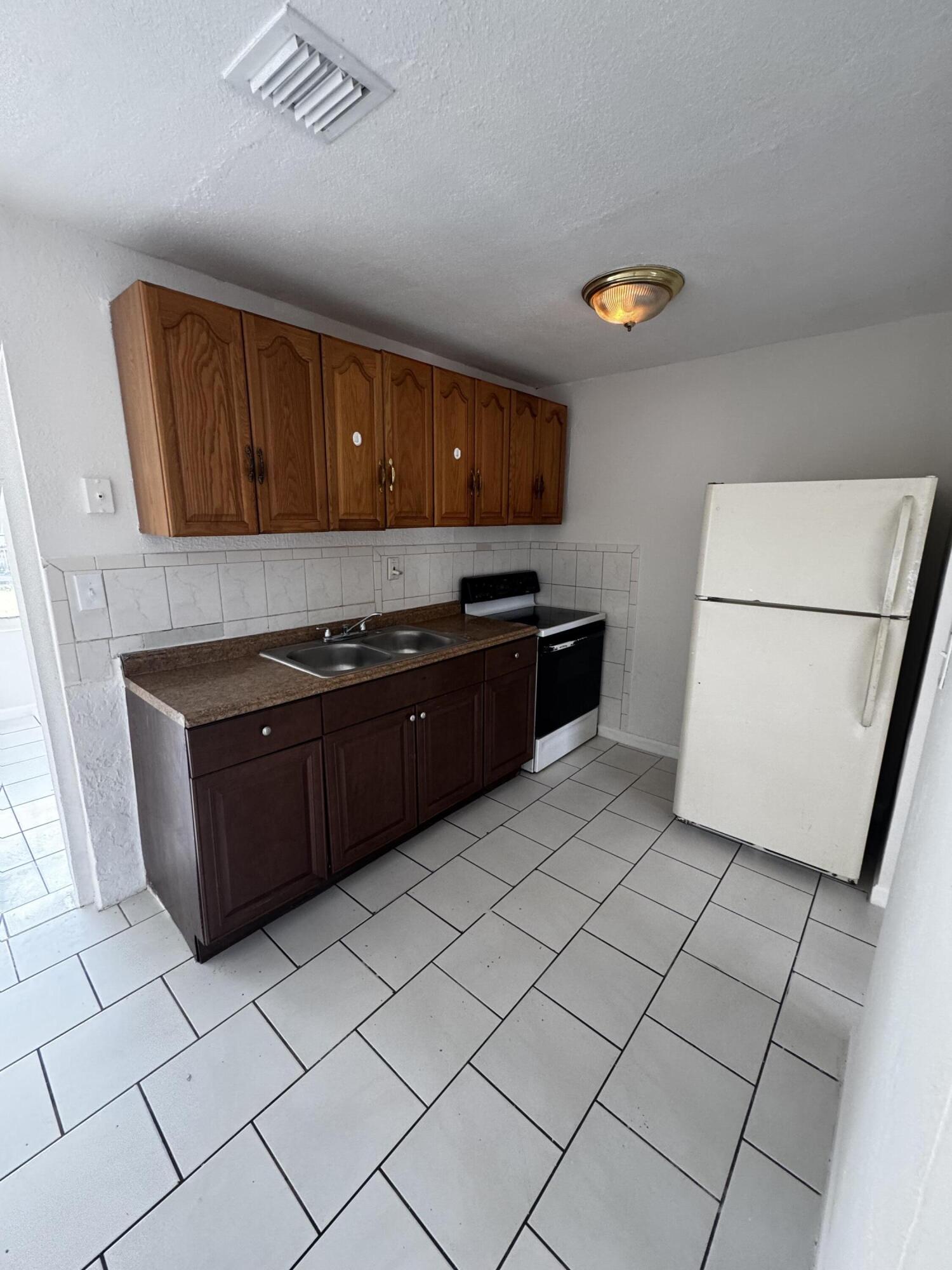 WESTWOOD PARK SEC 4 - Residential