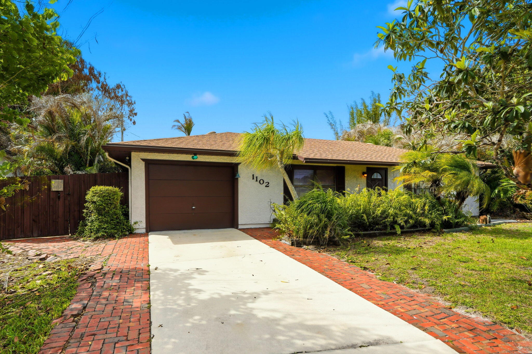 PORT ST LUCIE SECTION 8 - Residential
