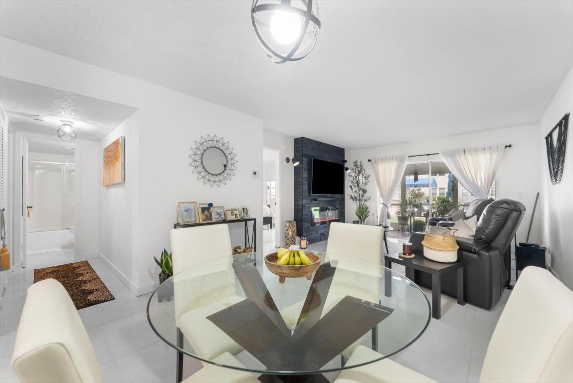 QUAIL RUN OF SUNRISE - Residential Lease