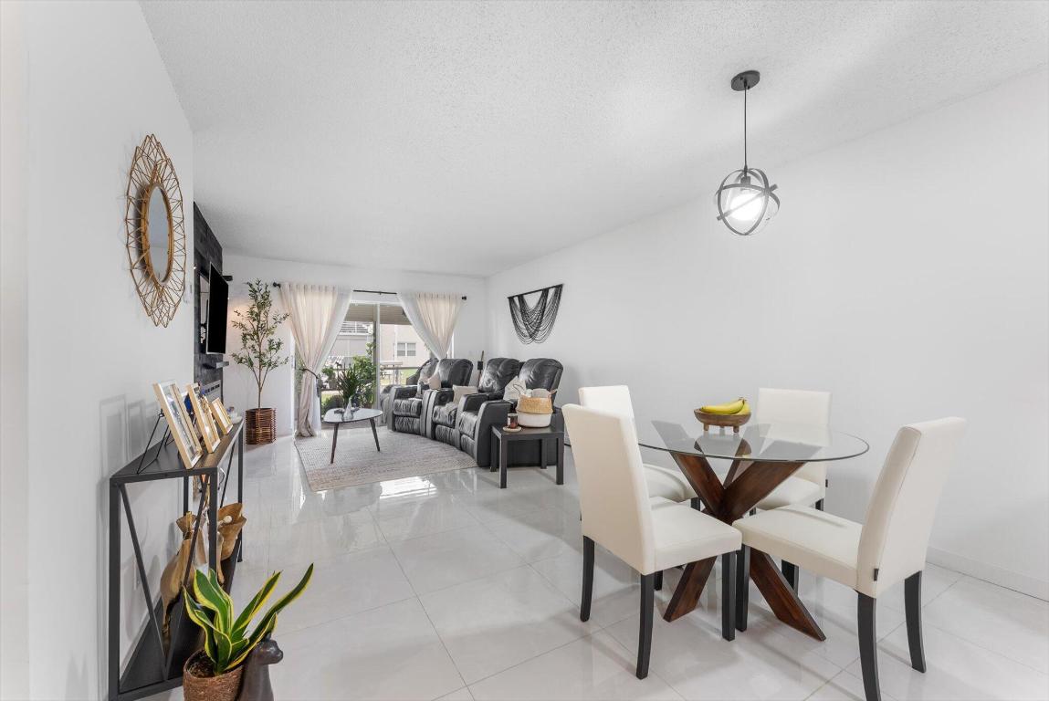 QUAIL RUN OF SUNRISE - Residential Lease