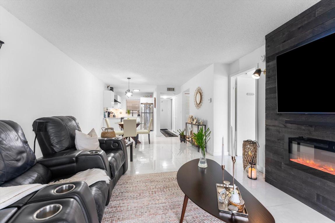 QUAIL RUN OF SUNRISE - Residential Lease