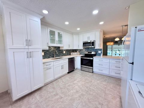 1740 NW 19th Terrace 202 Delray Beach FL 33445