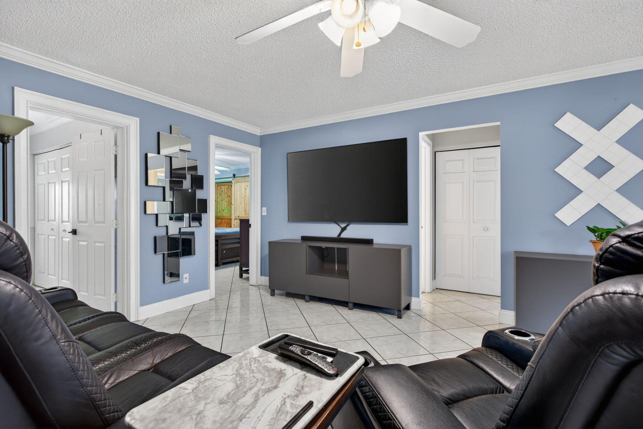 CRYSTAL LAKE 4TH SEC - Residential