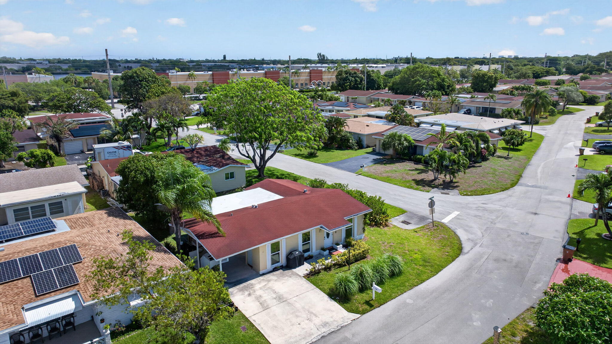 CRYSTAL LAKE 4TH SEC - Residential