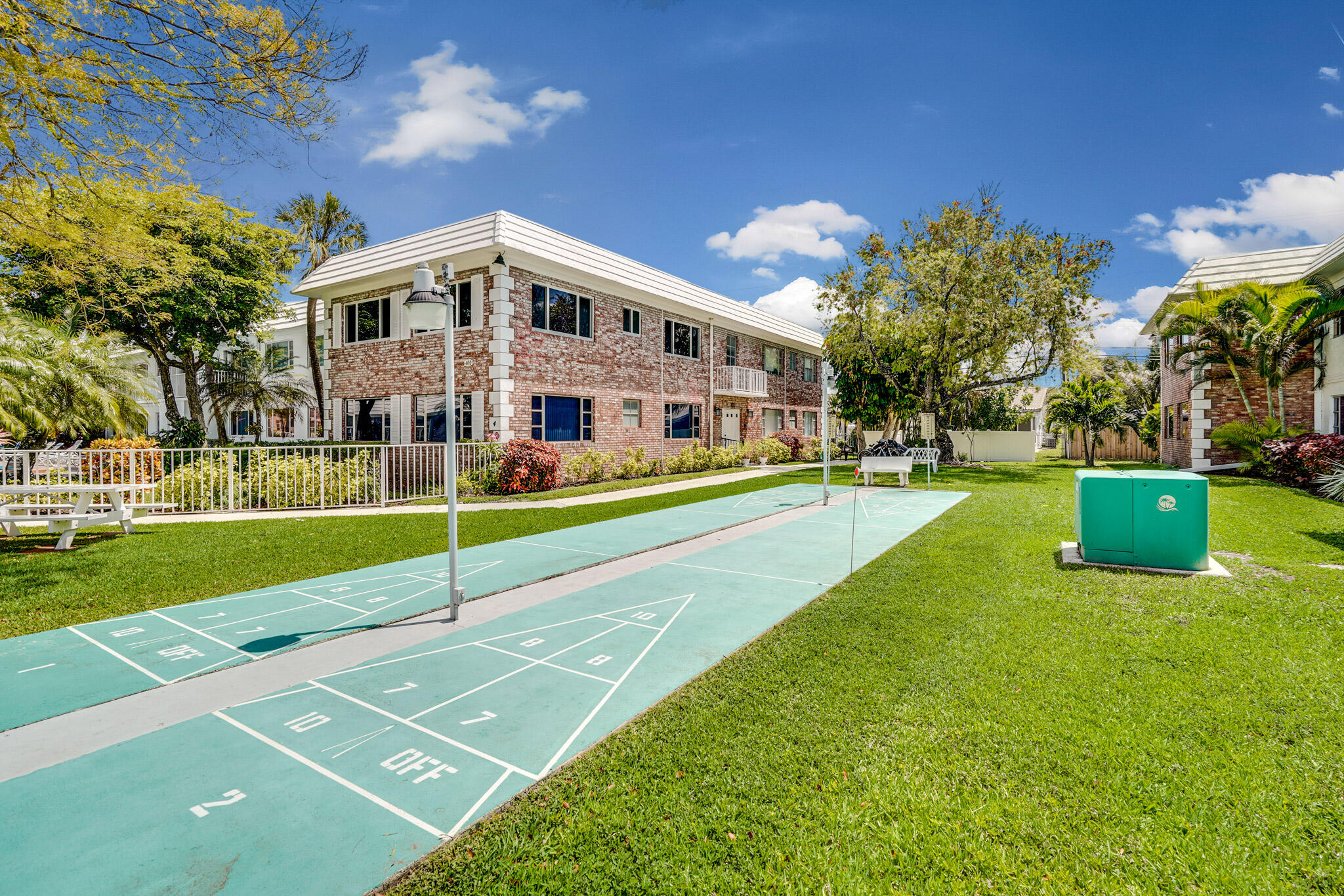 400 S Cypress Road 404