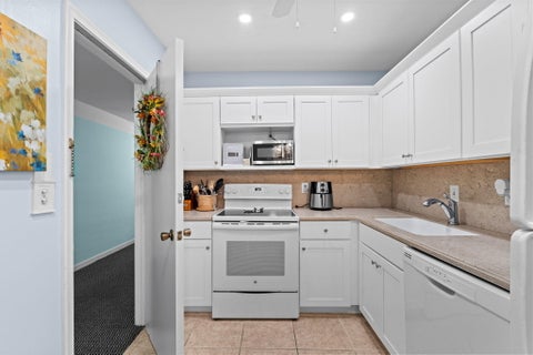 Tiny photo for 400 S Cypress Road #404, Pompano Beach, FL 33060 (MLS # B26048957)