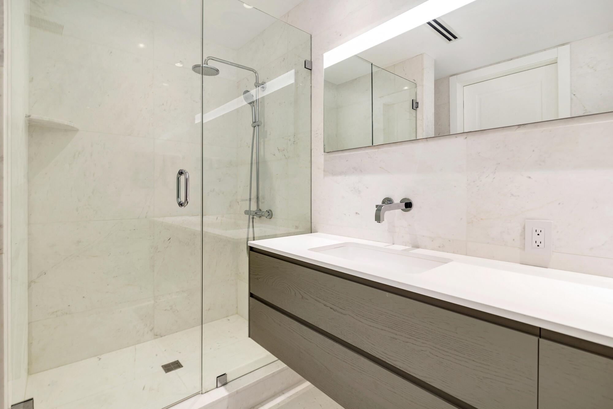 EL ENCANTO - Residential