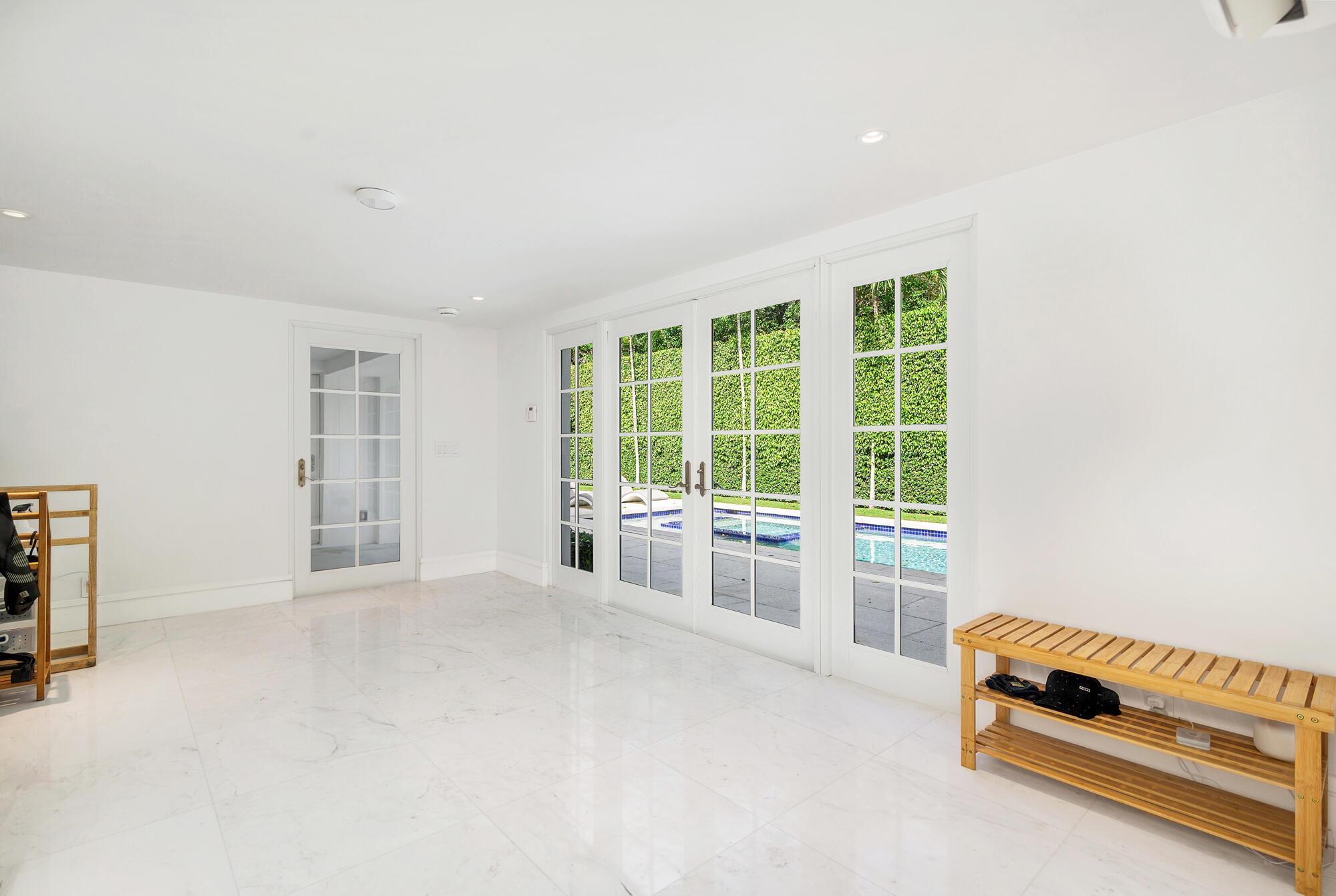 EL ENCANTO - Residential