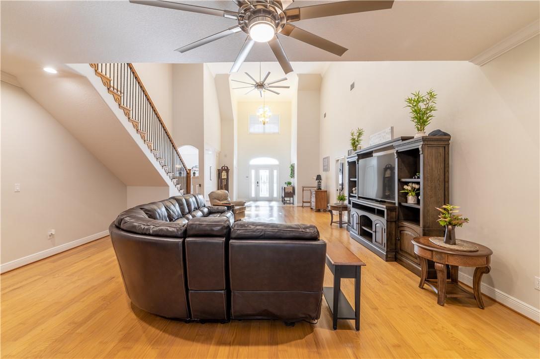 LAKE JUNE POINTE - Residential