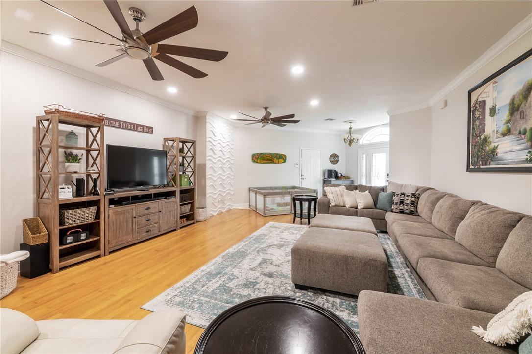 LAKE JUNE POINTE - Residential