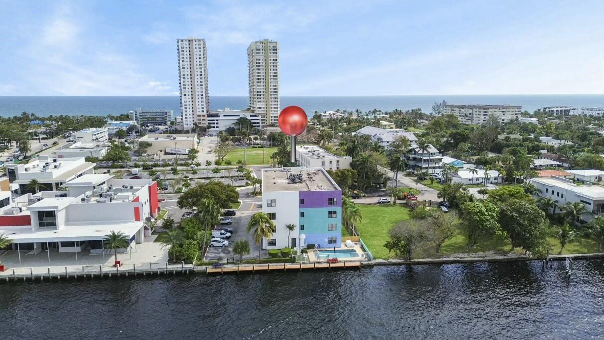 105 S Riverside Drive 303