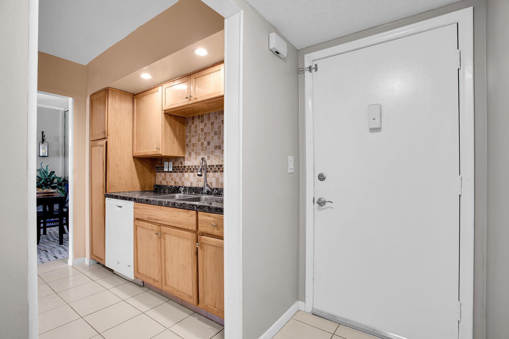 TIERRA DEL SOL CONDO - Residential