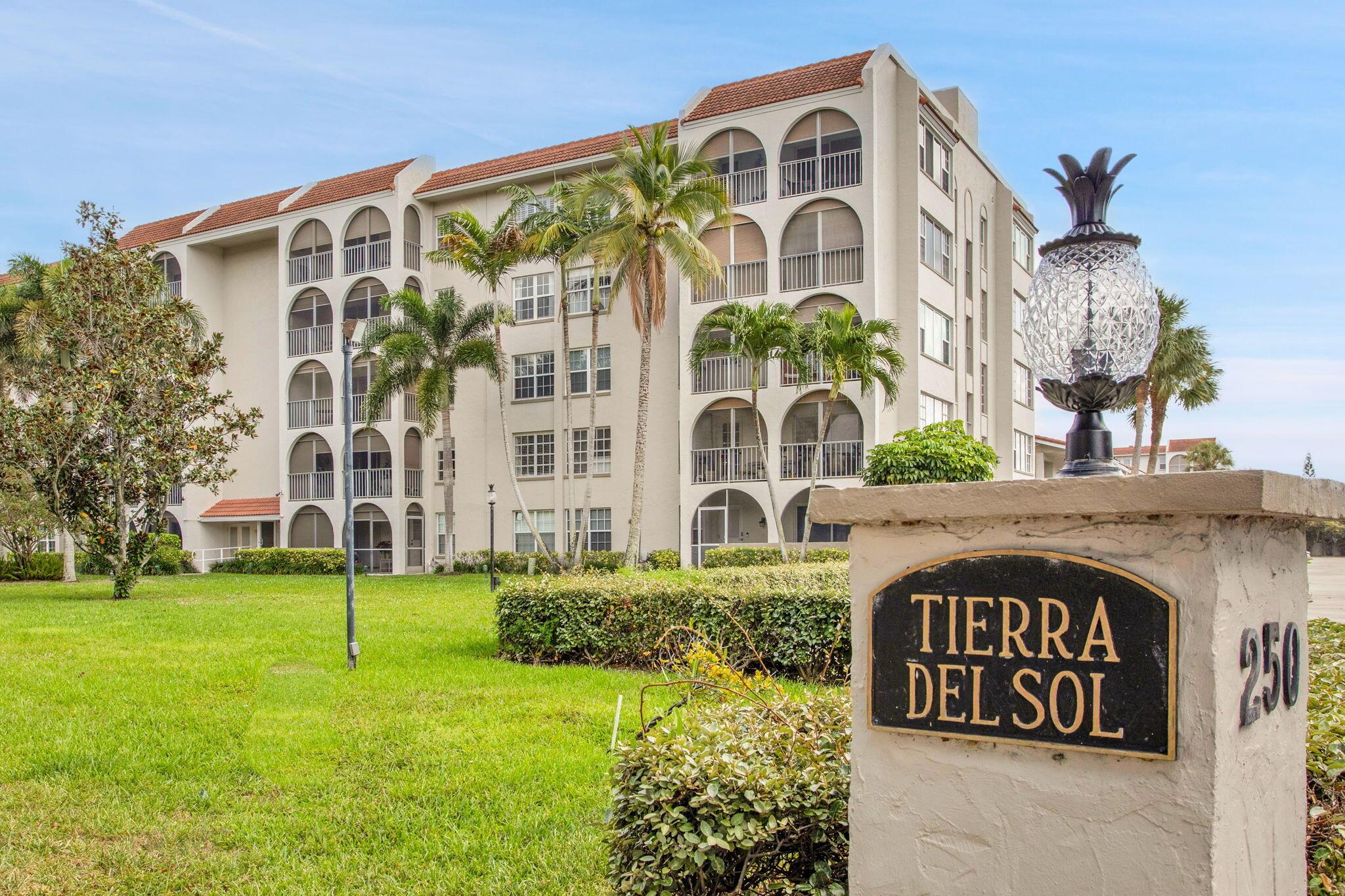 TIERRA DEL SOL CONDO - Residential
