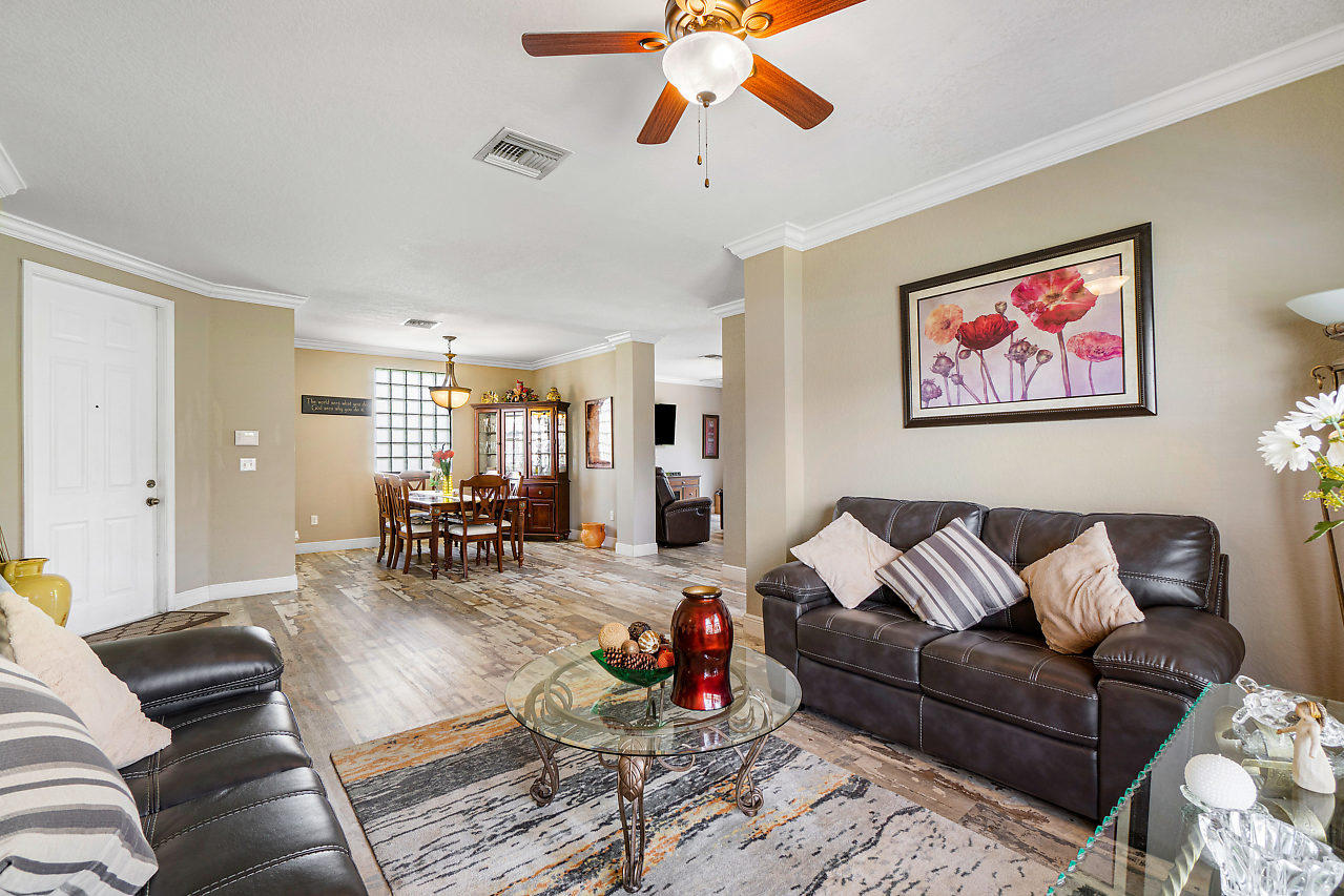 VICTORIA WOODS 4 - Residential