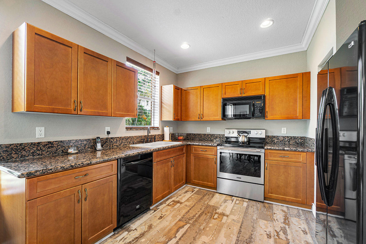 VICTORIA WOODS 4 - Residential