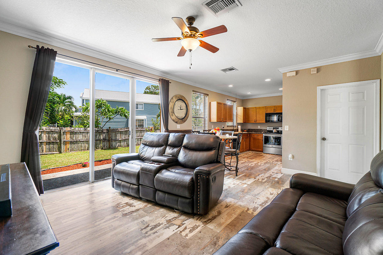 VICTORIA WOODS 4 - Residential