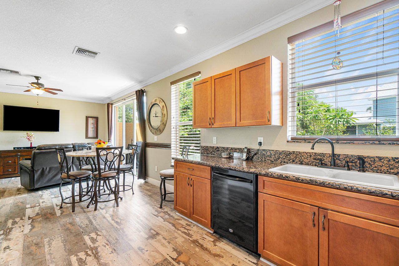 VICTORIA WOODS 4 - Residential