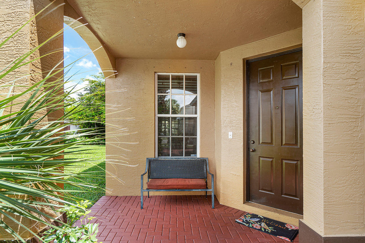 VICTORIA WOODS 4 - Residential