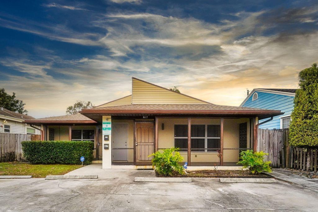 Photo of 617 S L Street, Lake Worth Beach, FL 33460 (MLS # R11066452)