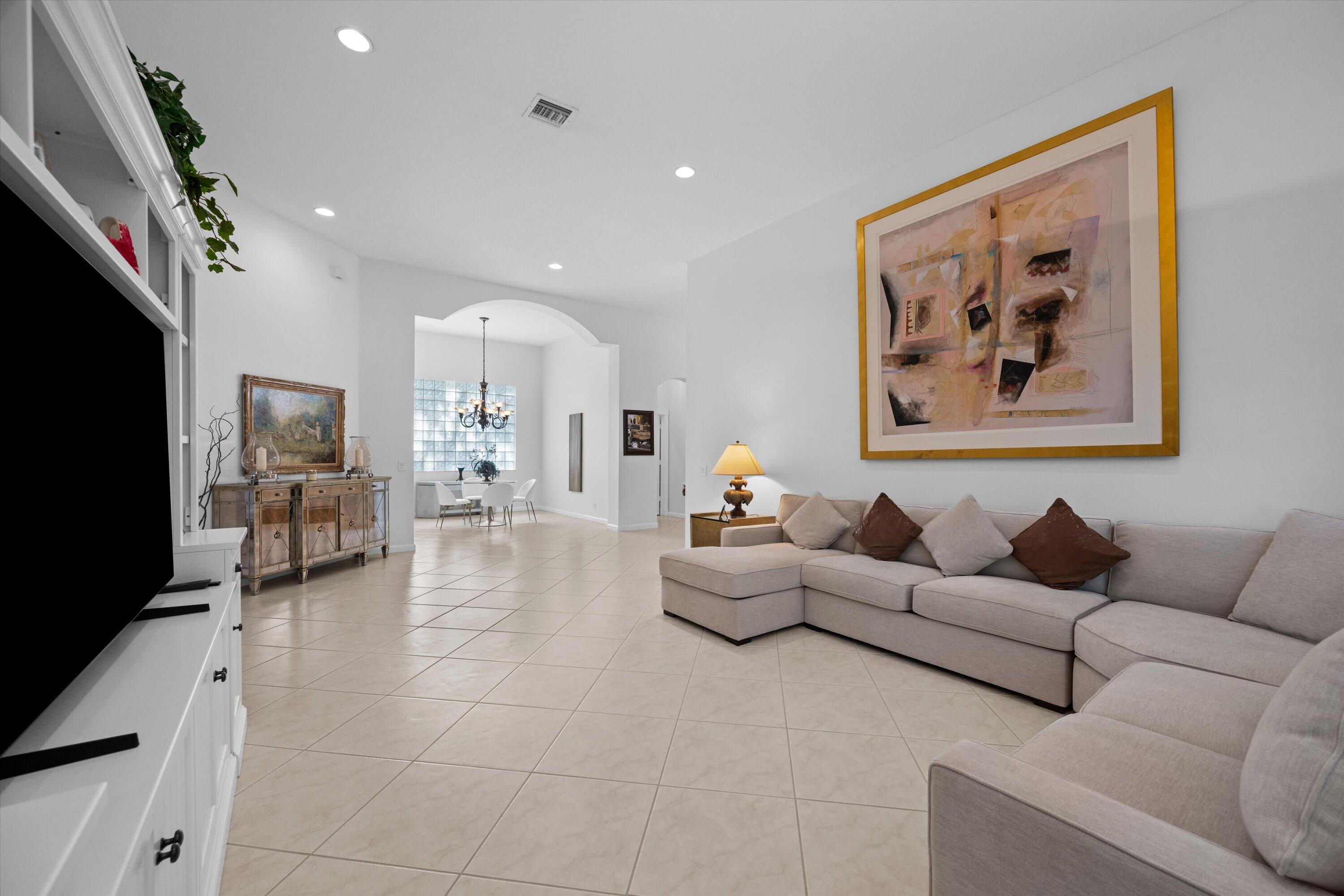 10689 Northgreen Drive, Lake Worth, FL, 33449/$645,000 4 10689 Northgreen Drive