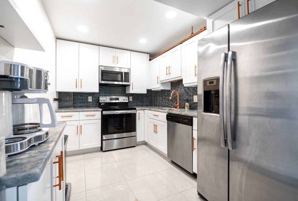 BOCA TEECA CONDO 10 - Residential