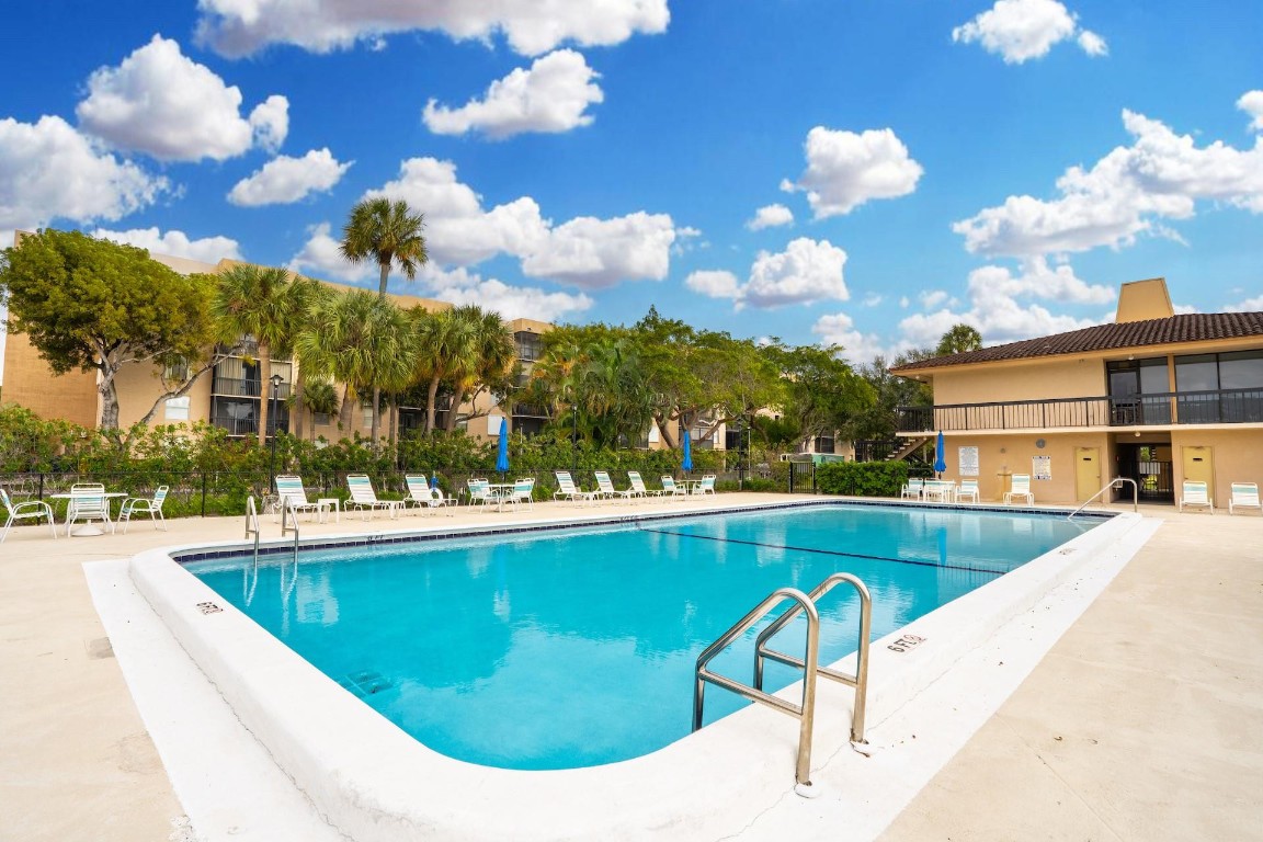 BOCA TEECA CONDO 10 - Residential