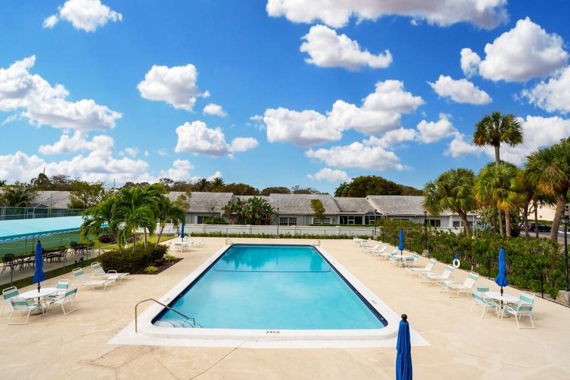 BOCA TEECA CONDO 10 - Residential