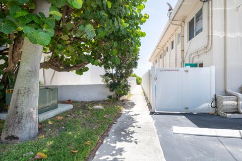 Tiny photo for 525 N Ocean Boulevard #423, Pompano Beach, FL 33062 (MLS # B26052535)