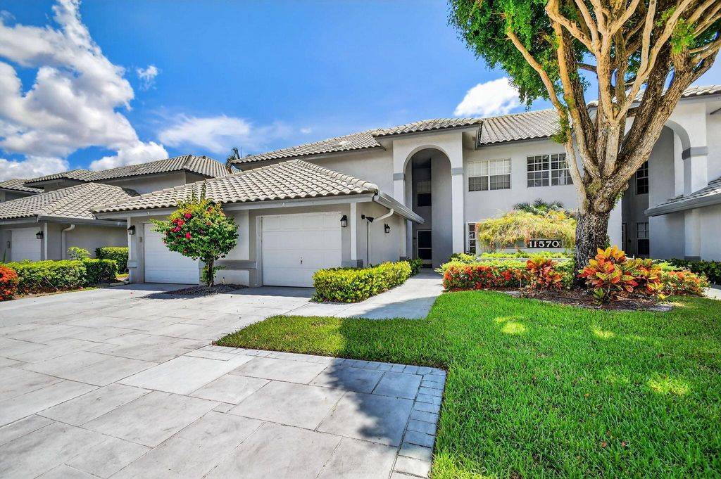 Photo of 11570 Briarwood Circle #1, Boynton Beach, FL 33437 (MLS # R11089604)