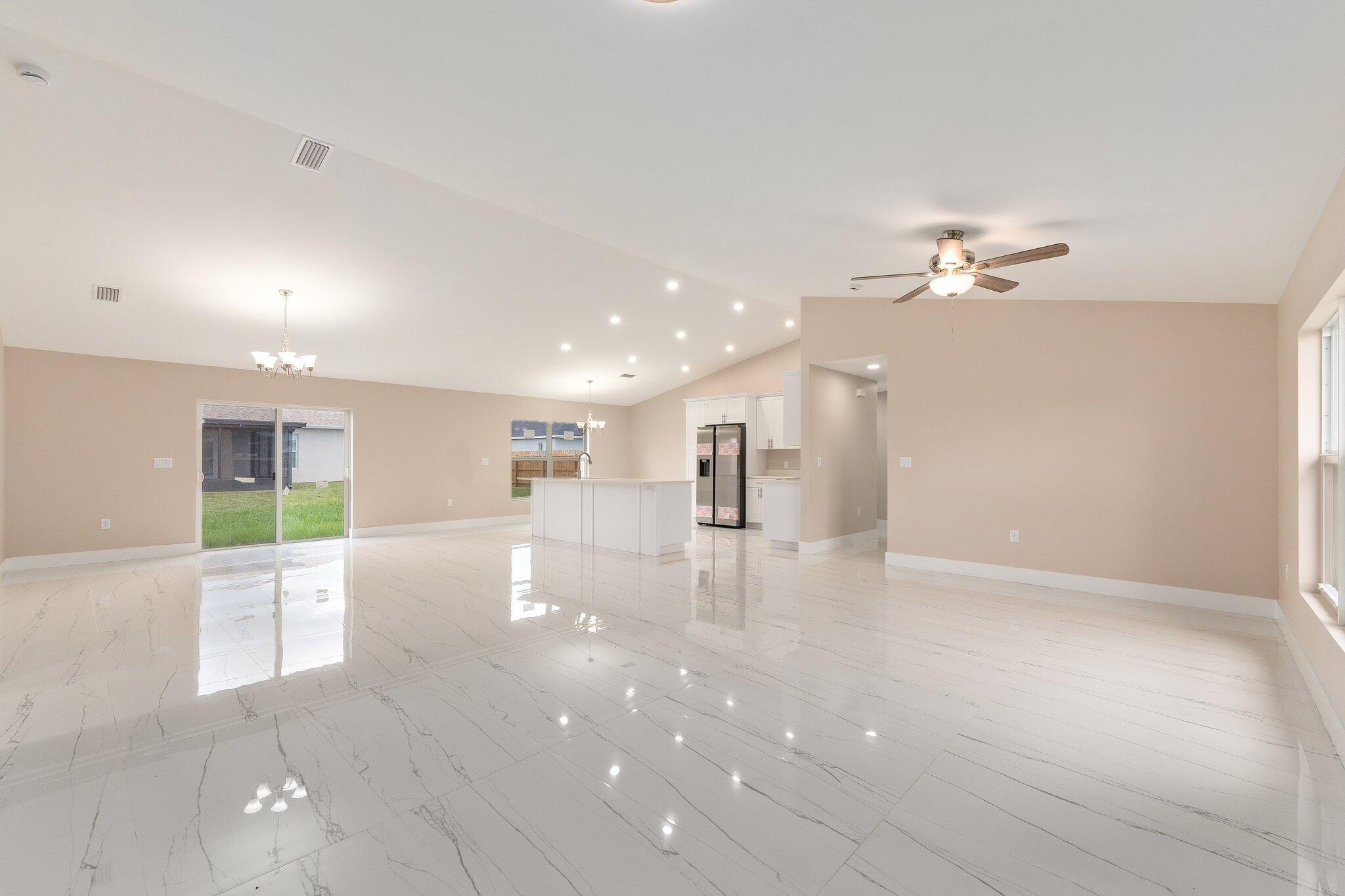 956 SE 39th Terrace