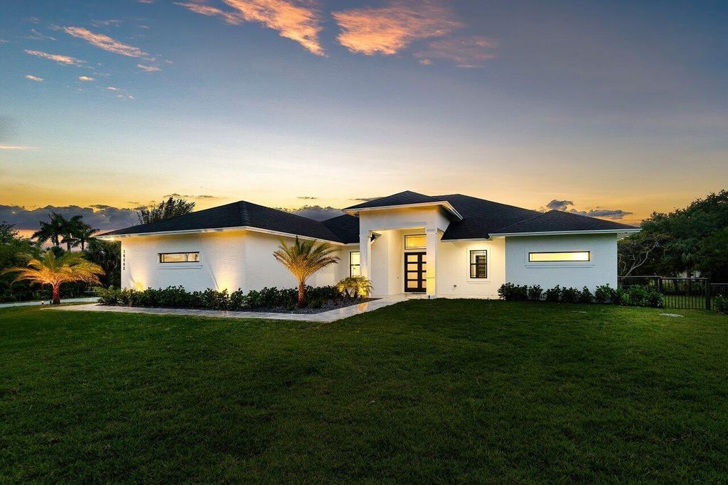 Photo of 16065 72nd Drive N, Palm Beach Gardens, FL 33418 (MLS # R11074811)